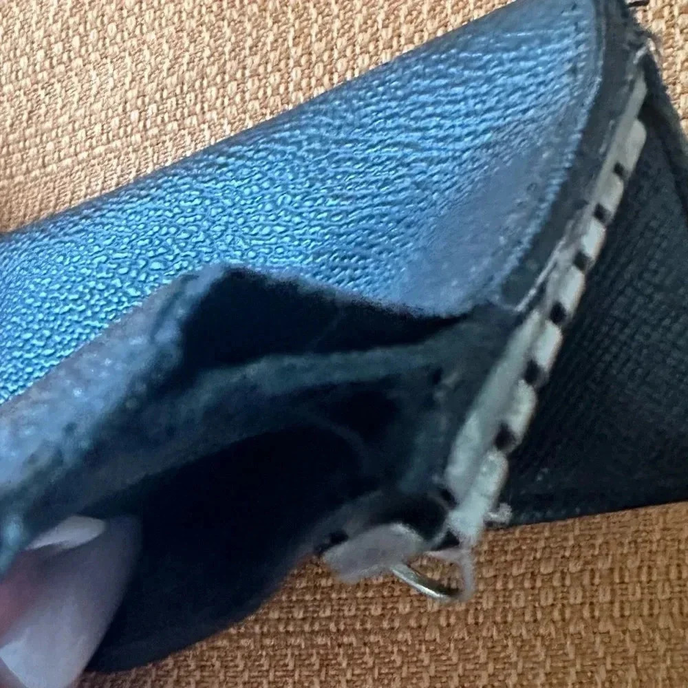 Authentic Louis Vuitton 6 Key Car Charm Holder Damier Graphite Preowned - Picture 9 of 9